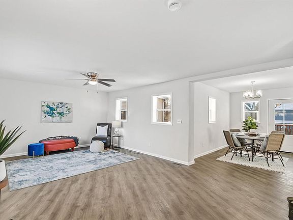 3rd image of 225 North Pine Street