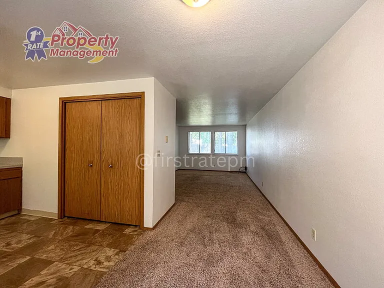 3219 Rose Hill St — Photo 21