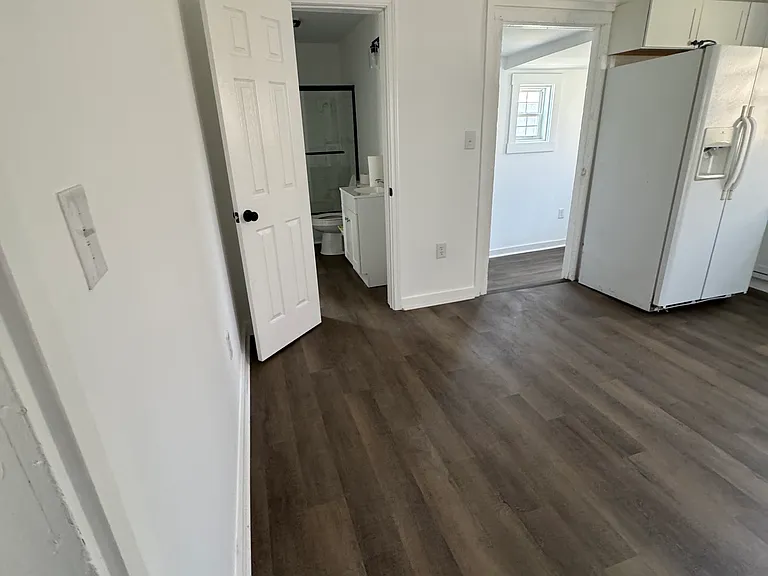 227 Lewis St — Photo 17