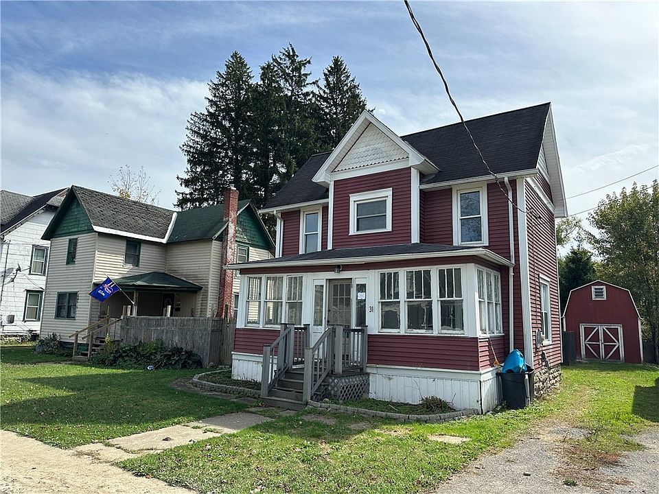 1st image of 31 1st Ave