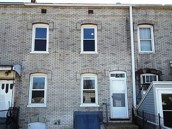 NJ17LAGRANGE-003_03152016