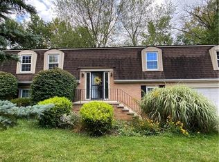 9064 Idlewood Dr, Mentor, OH 44060