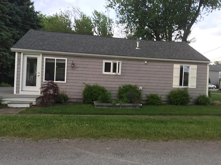 51 Center Rd — Photo 14