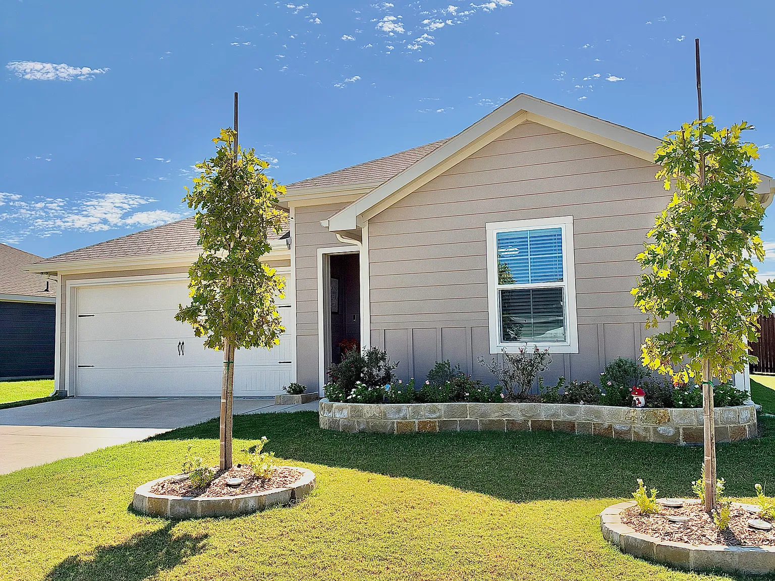 4 bed, 1629 sqft, $2,000 — Photo 1
