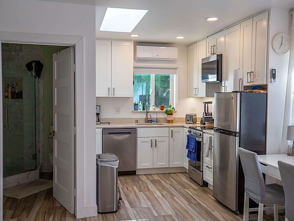 5th image of 5553-55 Yerba Anita Dr