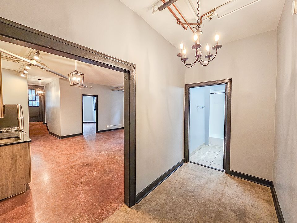 1st image of 5021 N Damen Ave #G