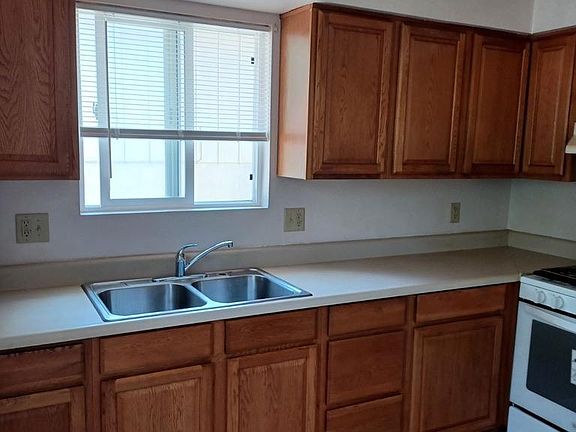 2nd image of 3320 N 84th Pl