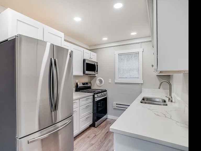 3223 E Main St — Photo 6