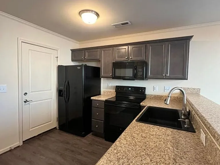 303 Glenellen Loop Rd — Photo 3