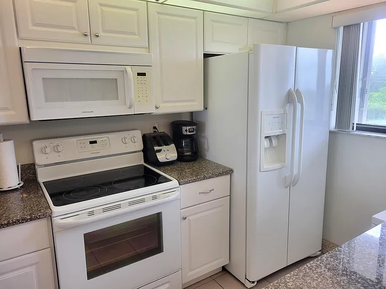 10152 S Ocean Dr #418B — Photo 11