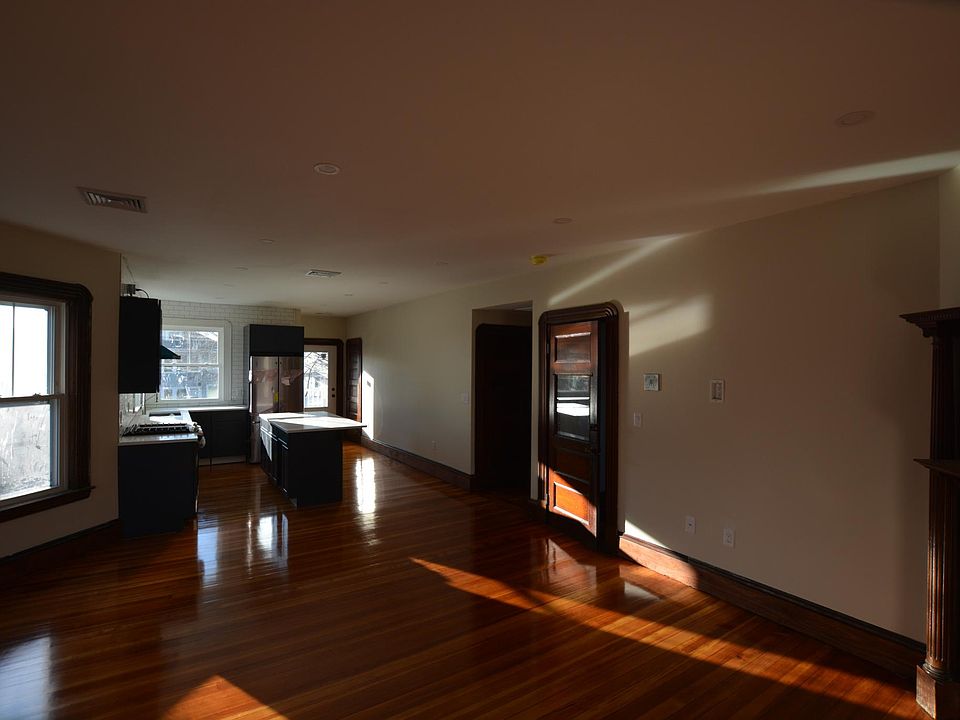 35 Lincoln St Winthrop, MA Zillow