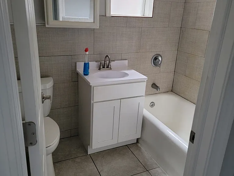 230 Washington St #3 — Photo 5