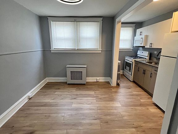 3rd image of 2134 Scattergood St