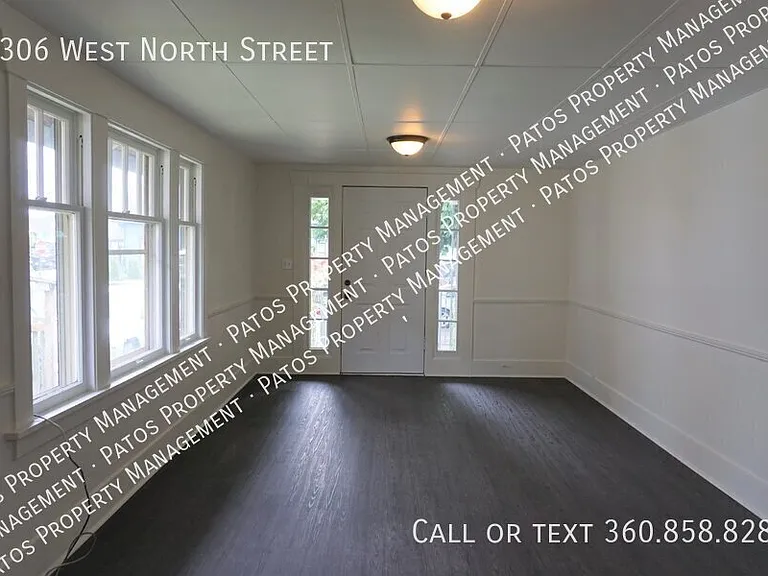 1306 W North St — Photo 2