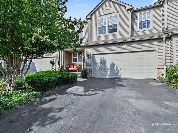 1192 Pensacola Ct, Aurora, IL 60502