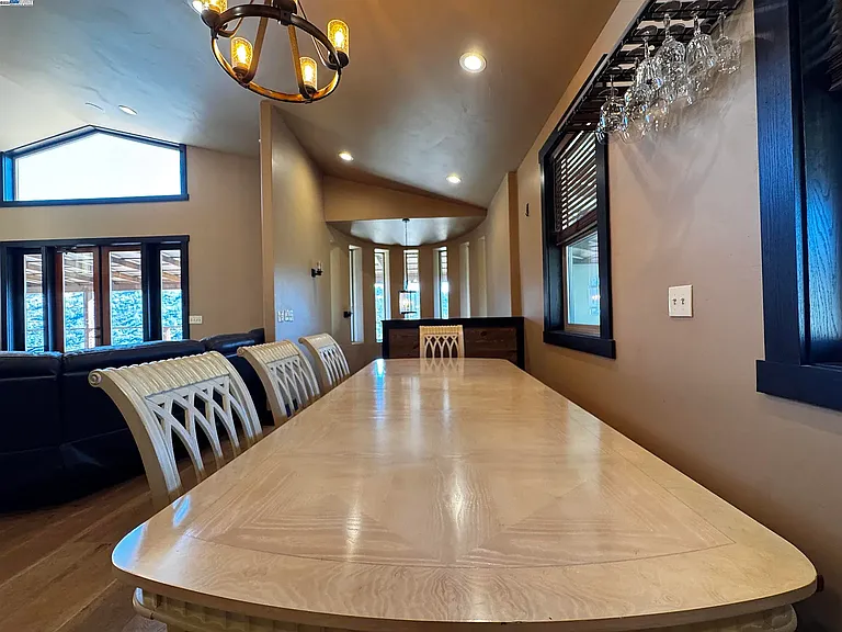 2280 Roan Rd — Photo 44