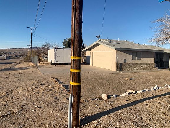 5th image of 1931 Vineyard St