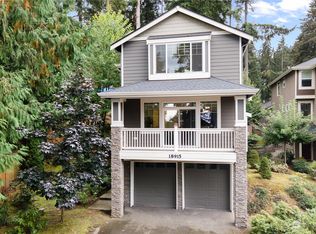 18915 16th Ave NE, Shoreline, WA