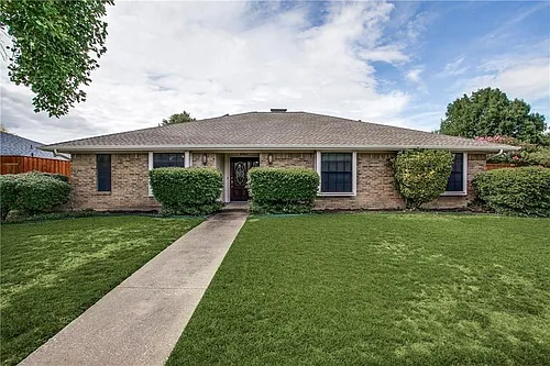 4401 Fremont Ln Photo 1