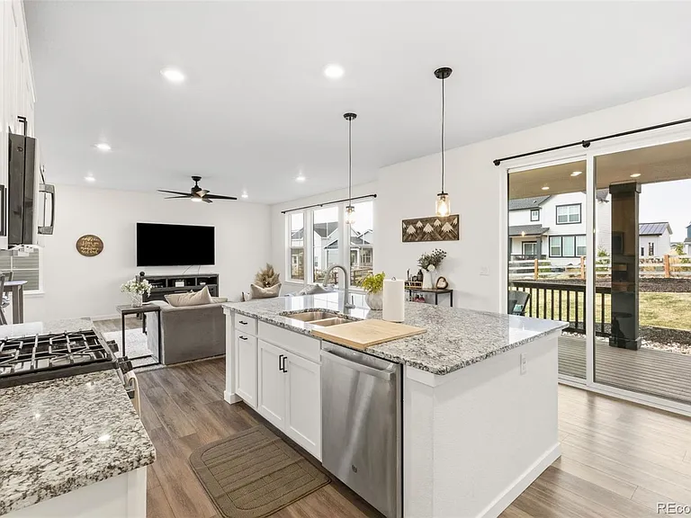 1186 Elbridge Dr — Photo 22