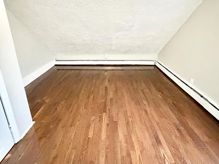 322 Sherman Ave #3 — Photo 5