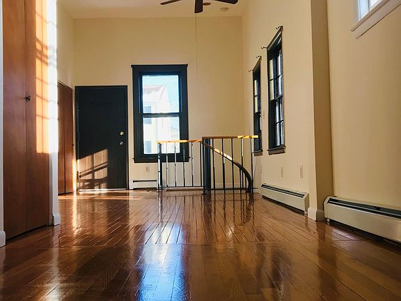 Living room (Continued)