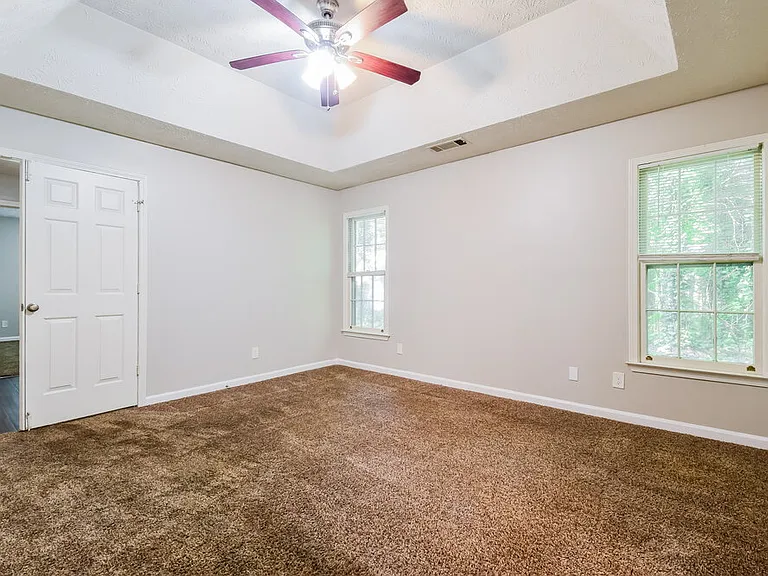 1204 Garden Path SE — Photo 9