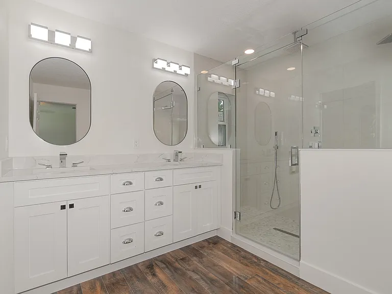 1770 Algonquin Trl — Photo 12