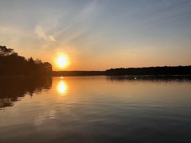 SUNSET MC LAKE 5 MINUTES FROM HOUSE
