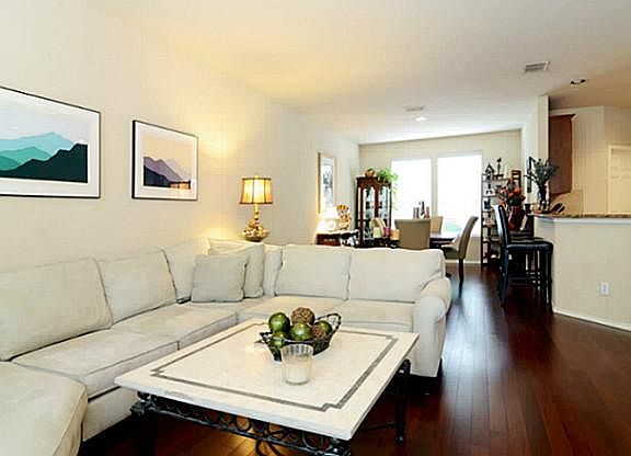 3rd image of 7416 Coronado Ave APT 11