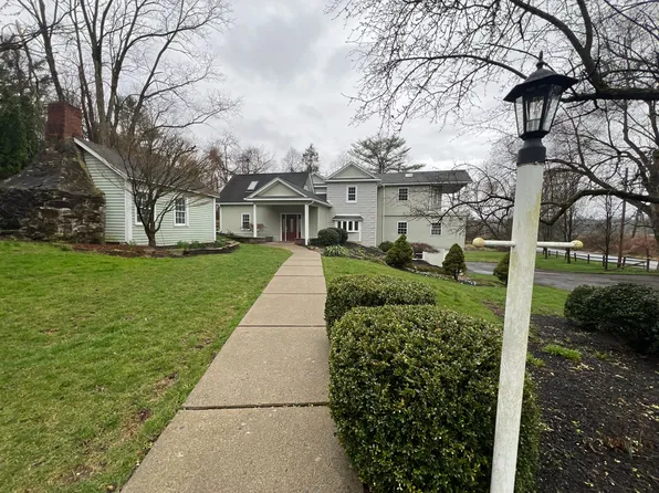 2239 Yost Rd, Bath, PA 18014