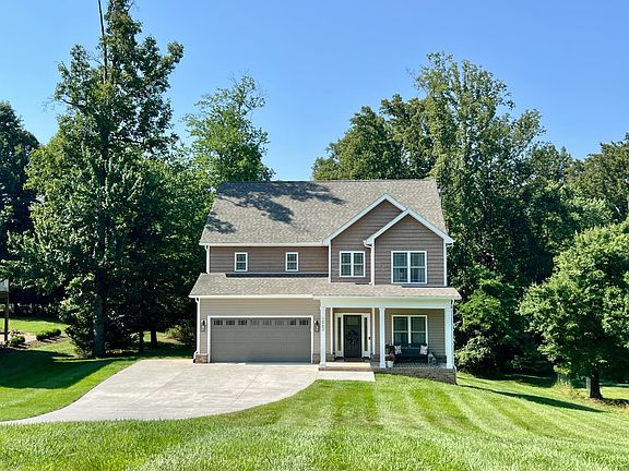 2nd image of 1062 Hooper Woods Dr