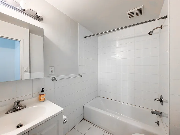 523 W 49th St #5B — Photo 6