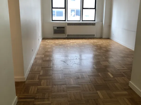 435 East 79th Street image 1 of 6