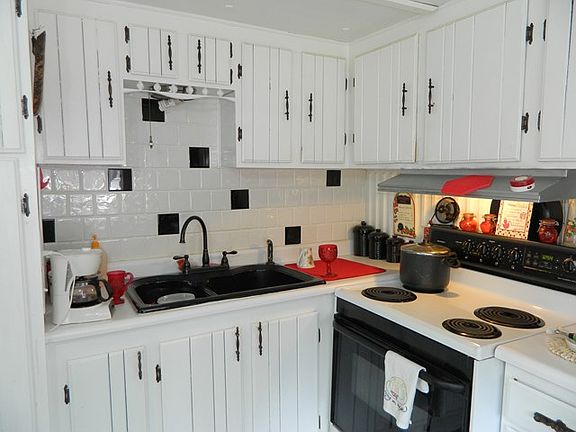 5th image of 138 Haw Orchard Ln