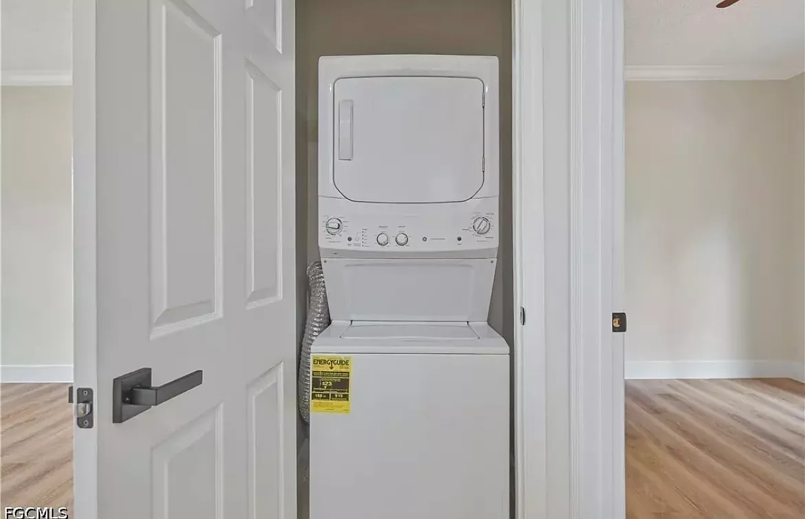 2 bed, 900 sqft, $1,400 — Photo 4