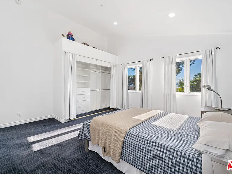 34136 Mulholland Hwy — Photo 31