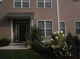 200 Hunter Dr, Litchfield, CT 06759