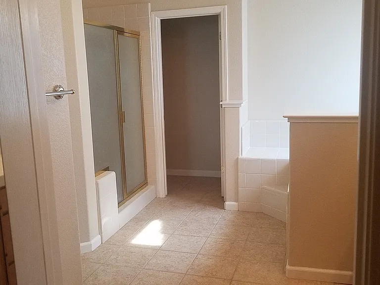 6145 Crater Lake Dr — Photo 35