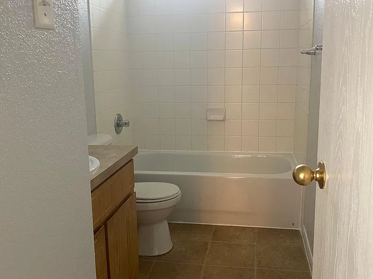 2107 Jennifer Dr #C — Photo 6