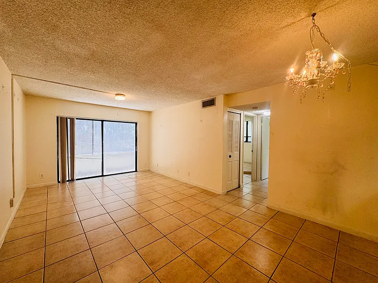 1900 N Congress Ave #107 — Photo 12