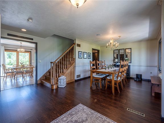 4th image of 2804 Harvest Ln