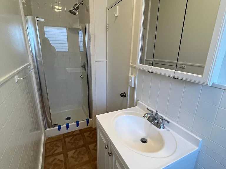 510 E Victoria St #A — Photo 13