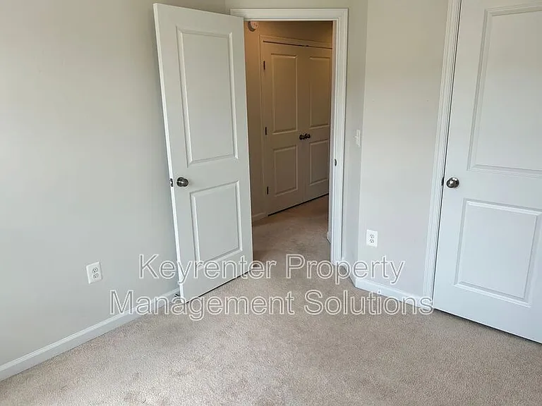 213 Willowshire Ct — Photo 30