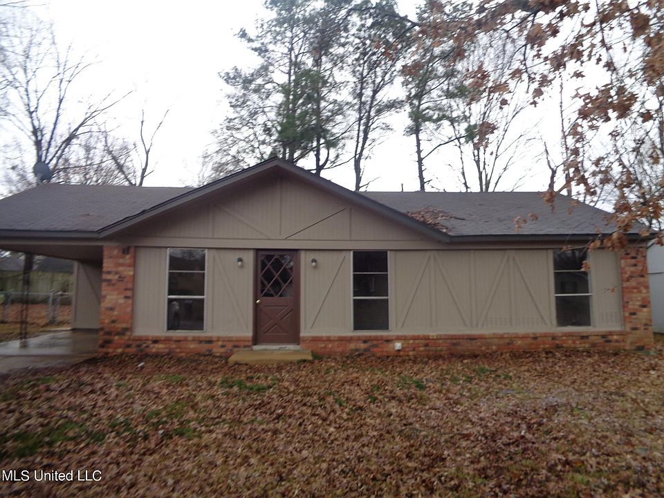 1st image of 2705 Magnolia Dr