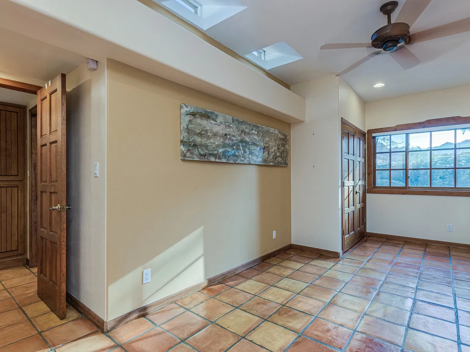E Bluebird Ln, Paradise Valley — Photo 4
