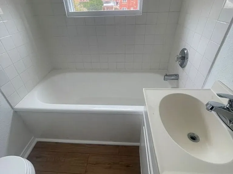 1162 N Western Ave. — Photo 5
