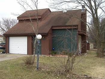 1st image of 260 N Rainbow Dr