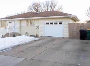 415 W Boulevard Ave, Bismarck, ND 58501