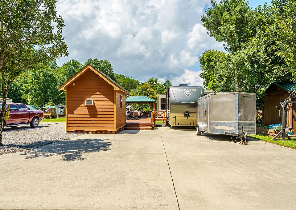 1st image of 83 Kole Dr
